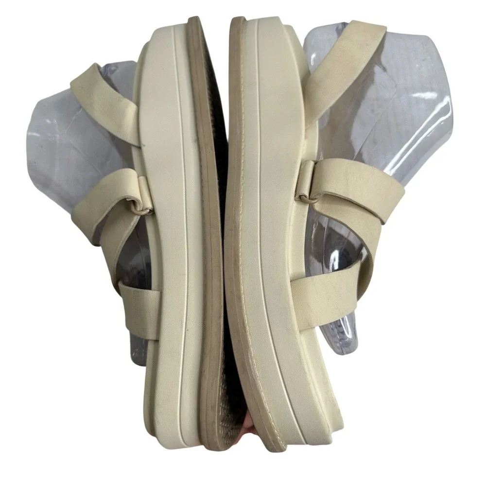 Chacos JCH109560 Cream Platform Leather Strappy Sandals Women's Size 10 Cute